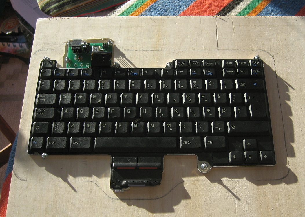 The Thinkpad 600 USB Keyboard adapter